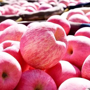 চায়না ফুজি আপেল (china fuji apple) – ১ কেজি (± ৫০ গ্রাম)